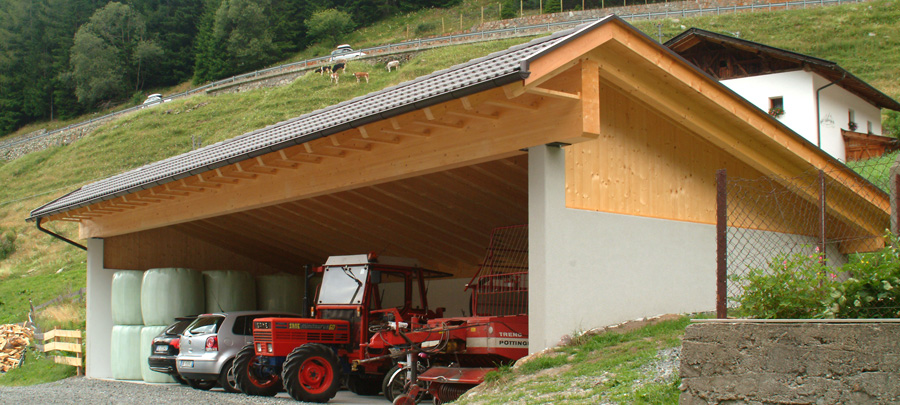 Überdachung aus Holz